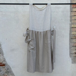 Linen Apron – Crossed