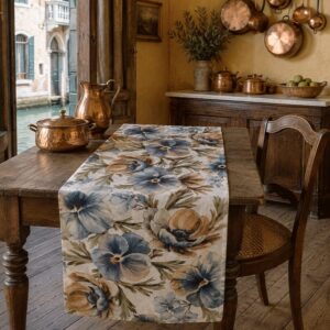 Striscia da tavola Panse' su tavolo in legno rustico davanti a una finestra veneziana con vista sul canale, pentole e brocca in rame